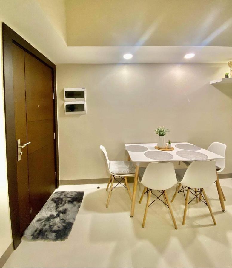 Uptown Parksuites Taguig Eksteriør bilde