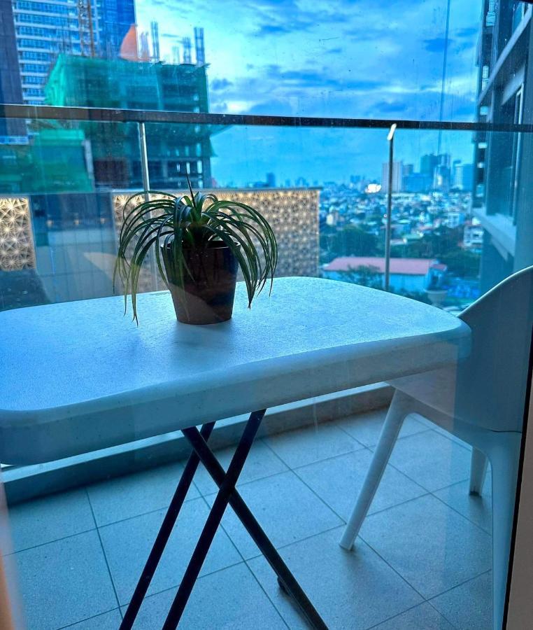 Uptown Parksuites Taguig Eksteriør bilde